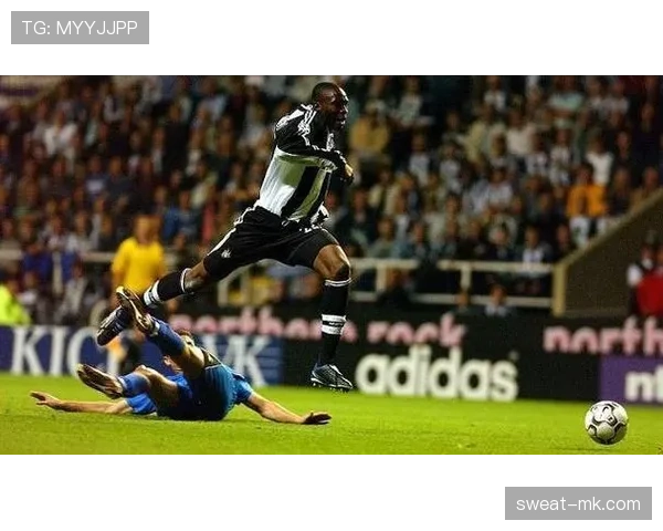 凯泽边路进攻表现稳健，持续推进战术执行