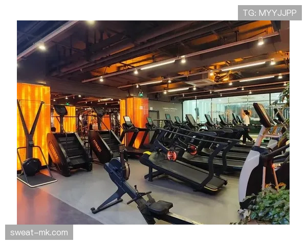 利拉德休赛期天天凌晨四点打卡训练房，咖啡当水喝