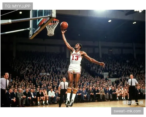 张伯伦内线统治力如何改变76人进攻结构