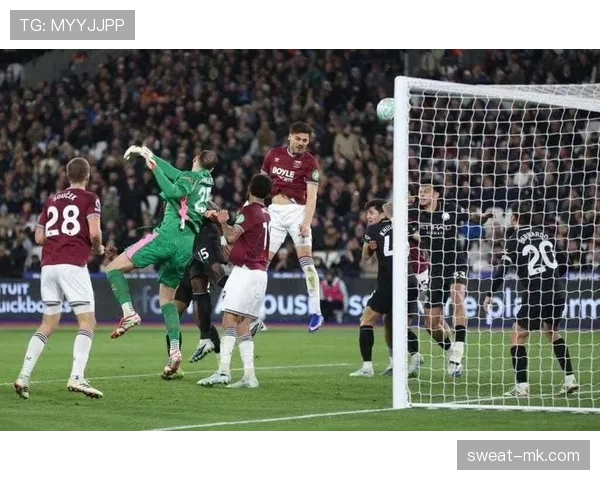 曼城高位压迫反成防线软肋，一打就穿问题逐步反映至比赛稳定性